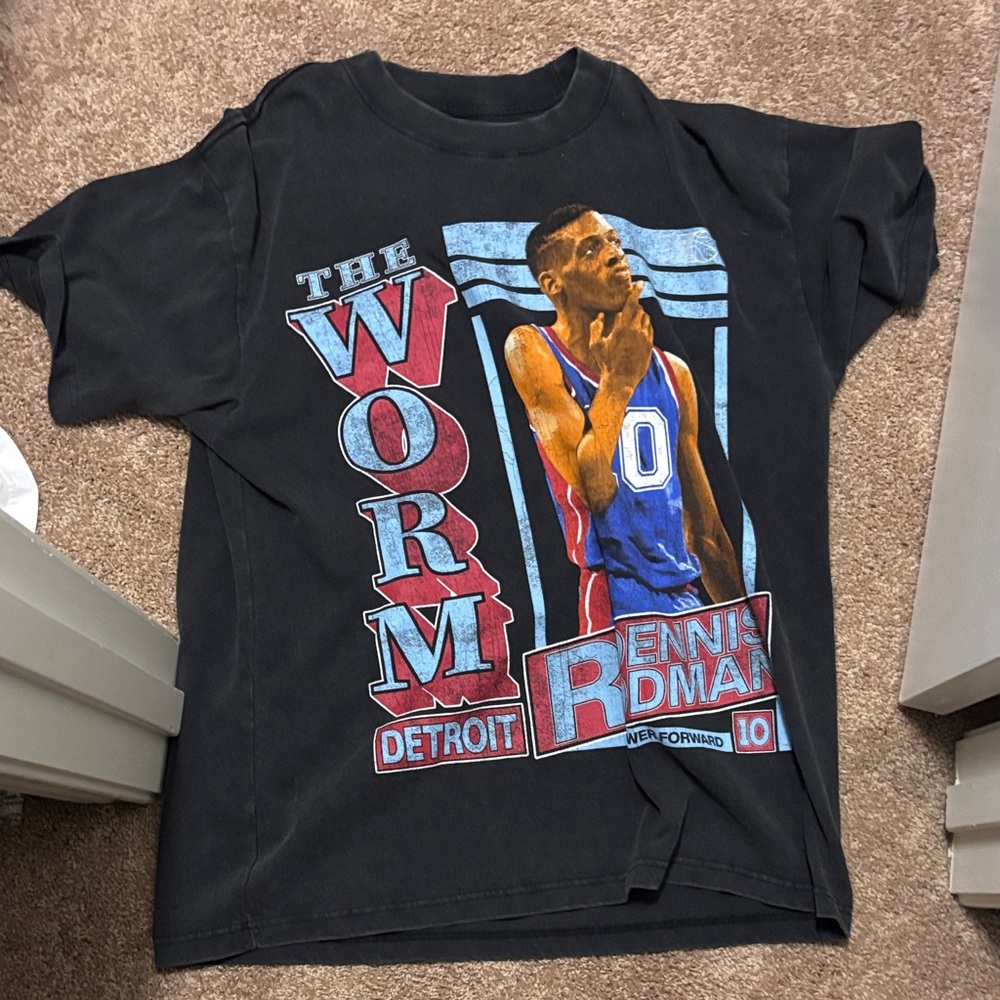 Black Graphic T-Shirt with Basketball Print